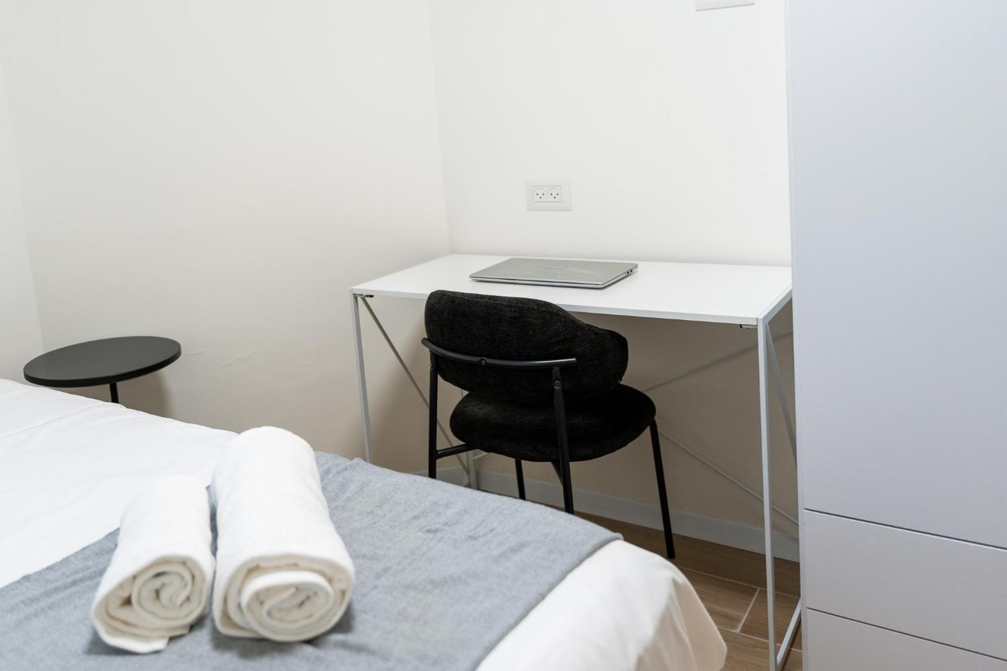 Dizengoff Deluxe Retreat *